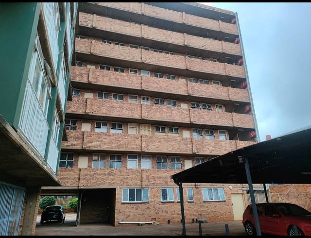 0.5 BEDROOM FLAT FOR SALE IN ARCADIA